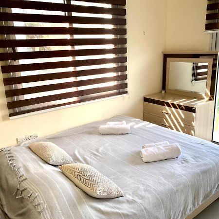 Amazing Two-Bedroom Apartment In Residence Lukomorye D1 With Private Garden Karavas  Ngoại thất bức ảnh